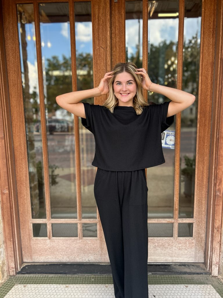 Sets | Black Waverib Short Sleeve Top and Pants
