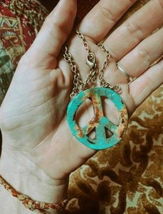 Sookie Sookie Mini Peace Out Necklace
