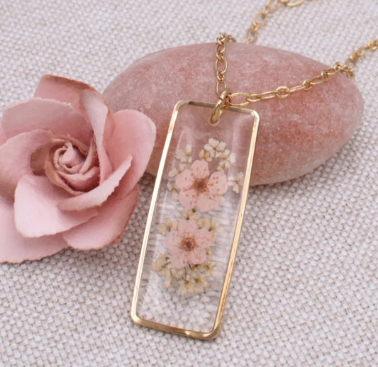 Necklace - Cottage Classic Dried Flower