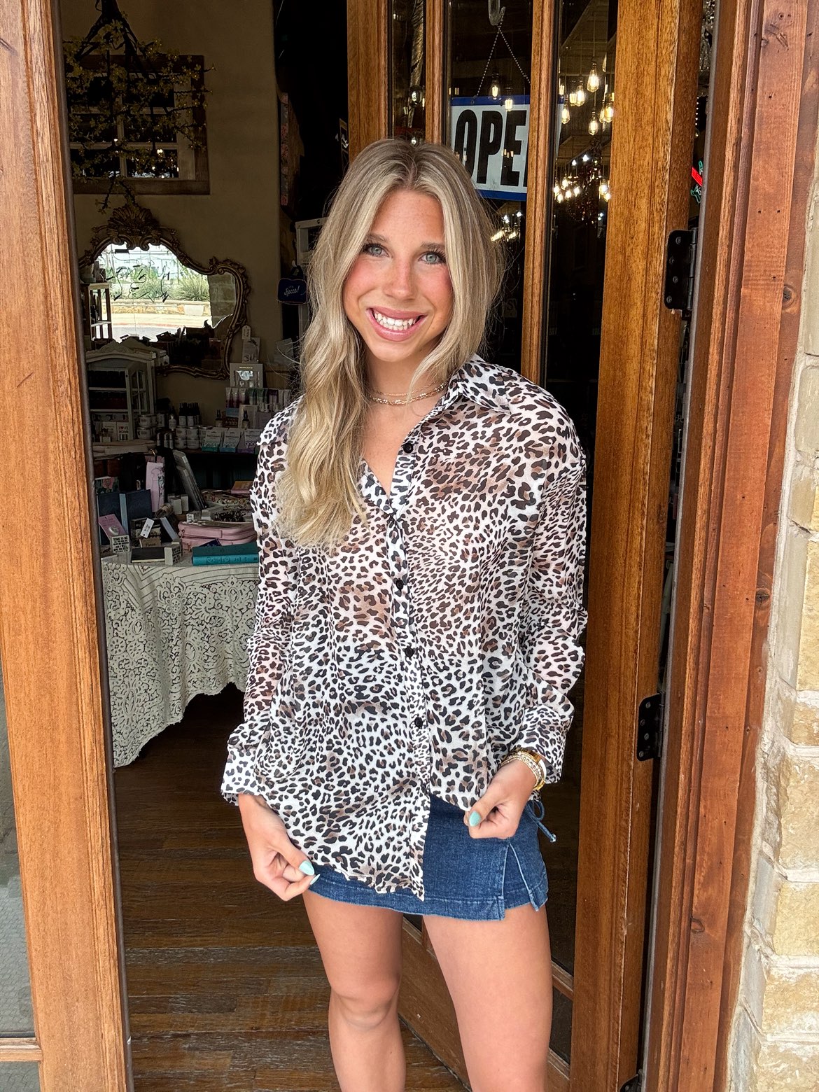 Blouse - Leopard Loose Long Sleeve