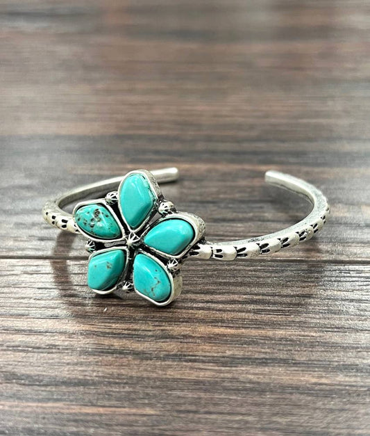 Bracelet - Western Turquoise Cuff