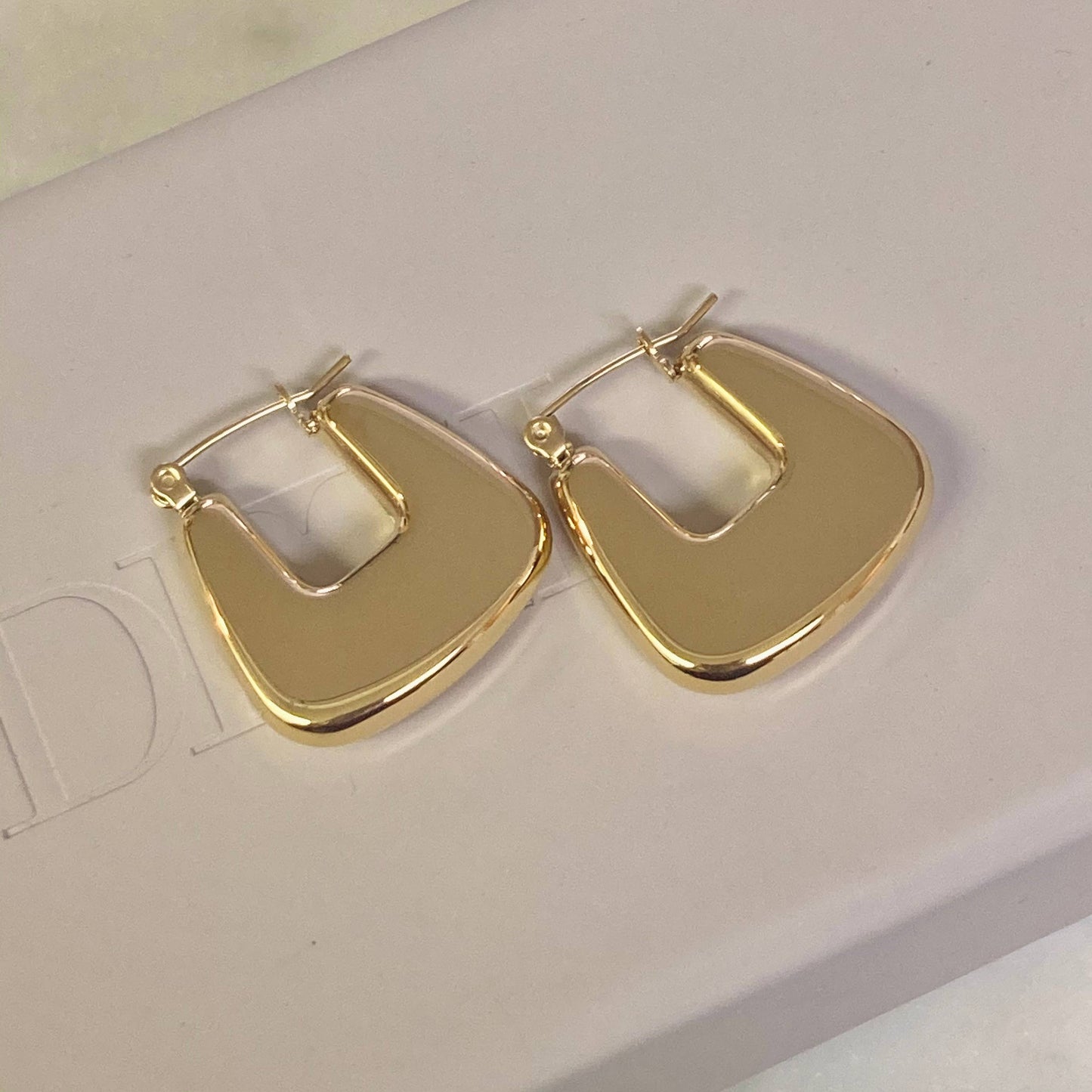 Earrings - Classy Gold Chunky Hoop
