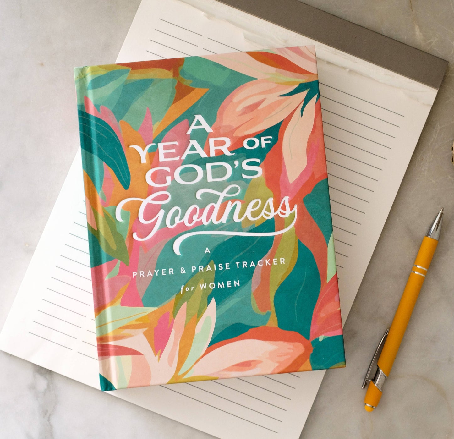 Book - A Year of God's Goodness A Prayer & Praise Tracker for Women
