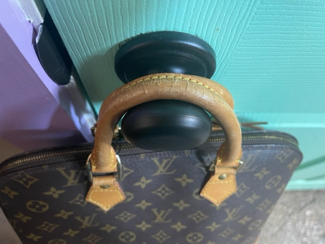 Louis Vuitton (Gently Loved) Alma PM