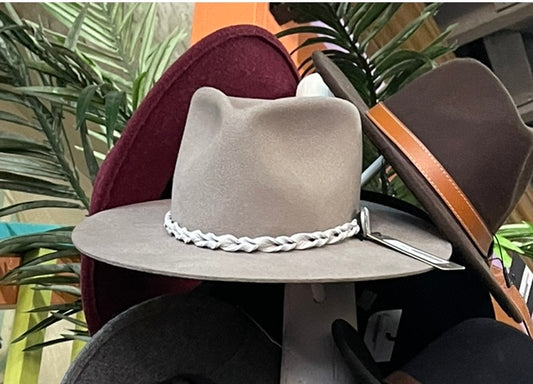 Hats | Jamie Slye The Finn Hat ~ Tan Mist in Small