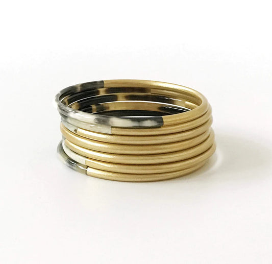 Sunshine Tienda Shiny Gold Horn Bangle Set